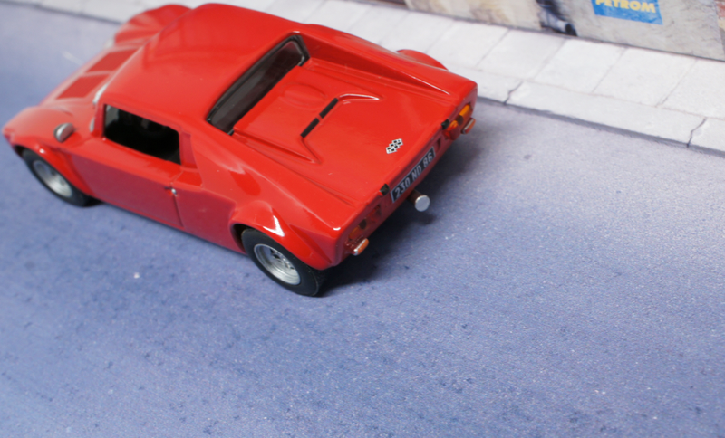 Illustration for article titled French Friday: Cette une miniature GT39.4!